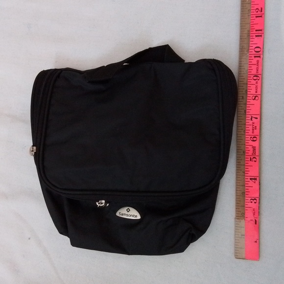 Princess Cruises Wheeled Expandable luggage bag w/ Samsonite toiletry bag - Picture 15 of 16